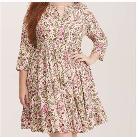 Torrid 2 IVORY FLORAL PRINT CHALLIS SKATER DRESS - Picture 2 of 10